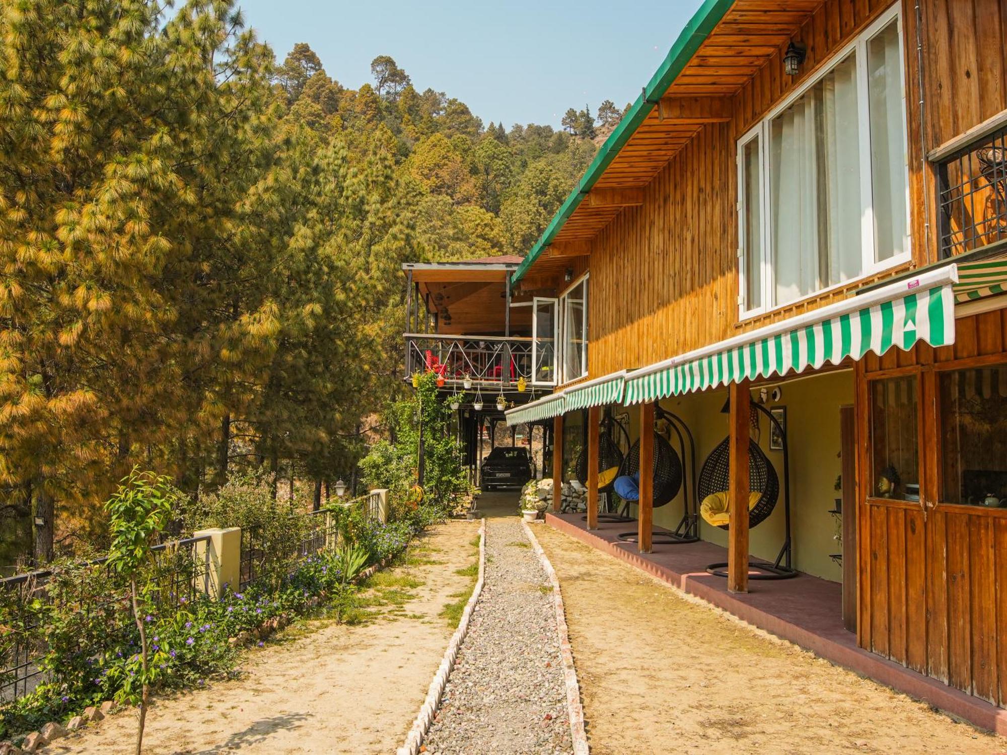 Hotel Thehimalayanliving Whistling Pines Mukteshwar Esterno foto