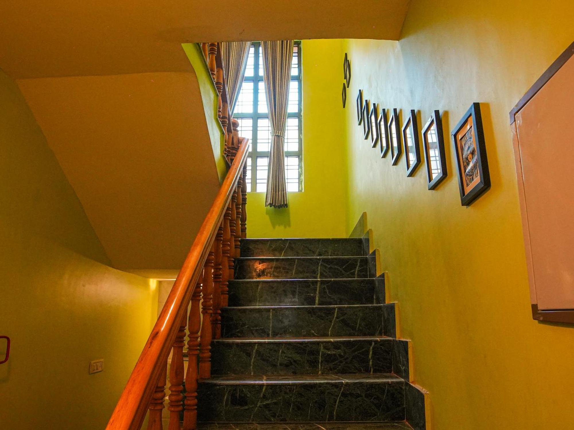 Hotel Thehimalayanliving Whistling Pines Mukteshwar Esterno foto