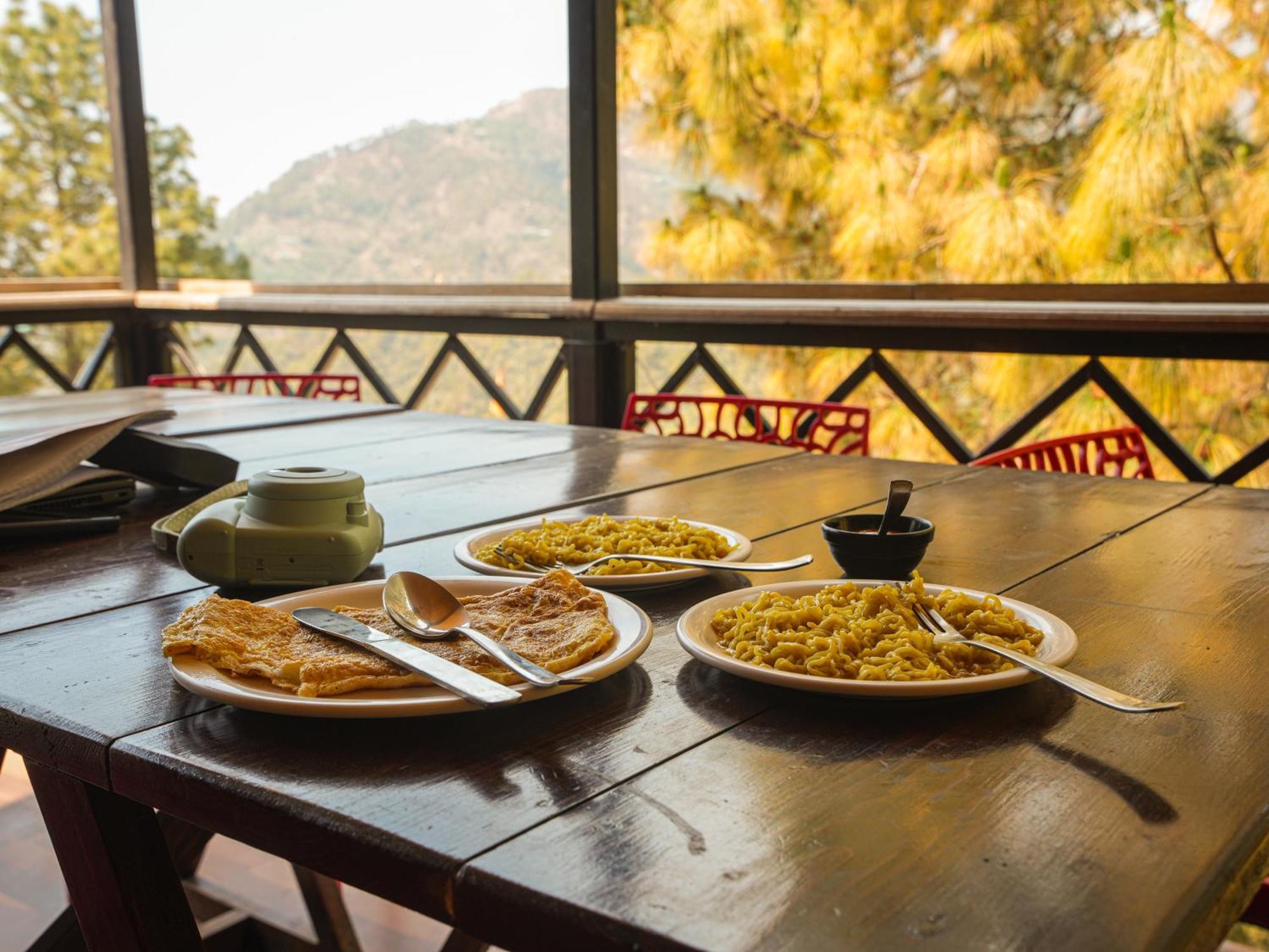Hotel Thehimalayanliving Whistling Pines Mukteshwar Esterno foto