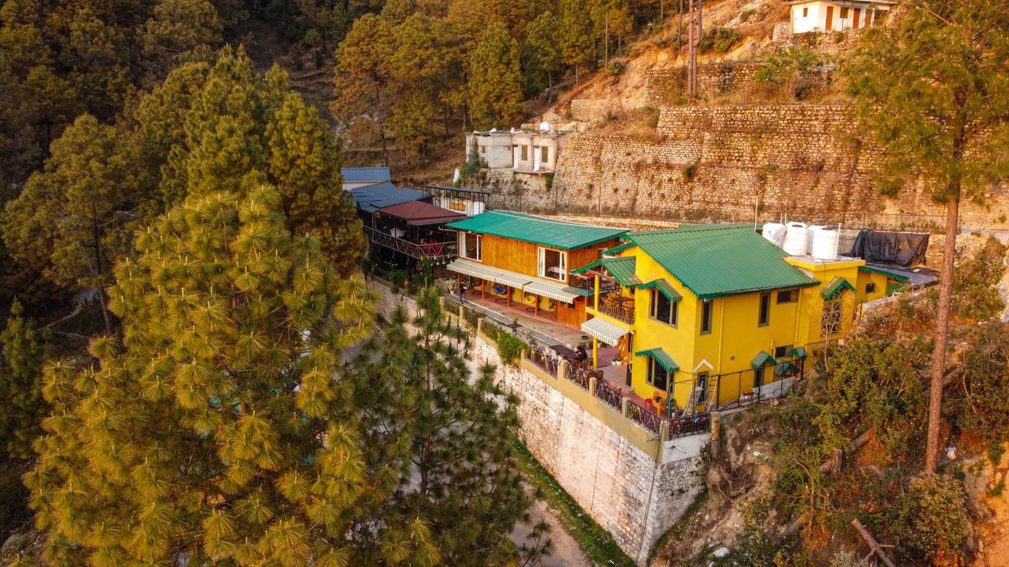 Hotel Thehimalayanliving Whistling Pines Mukteshwar Esterno foto
